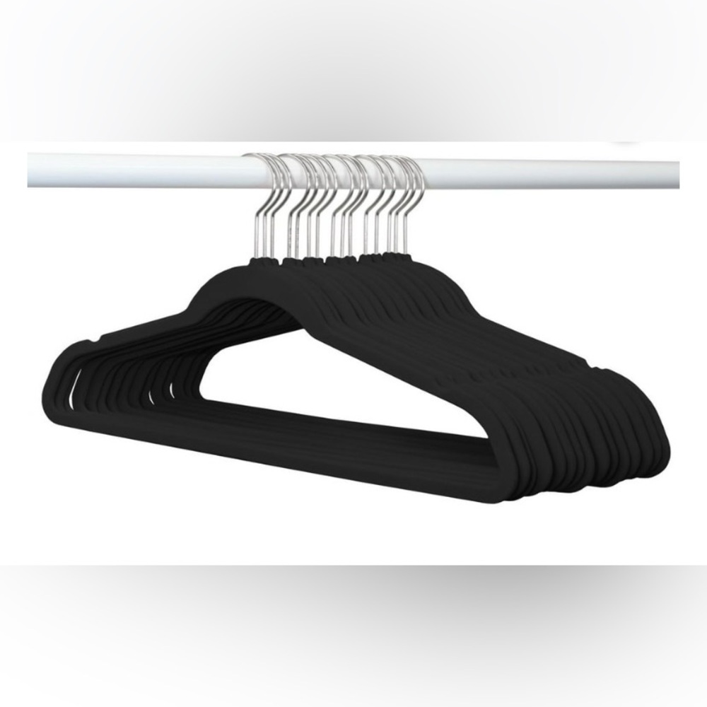 Black Velvet Hangers Set 15